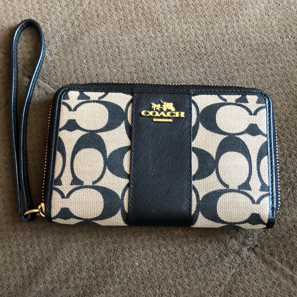 Coach wallet ❤️